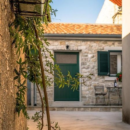 Small Stone House Luka Задар Экстерьер фото
