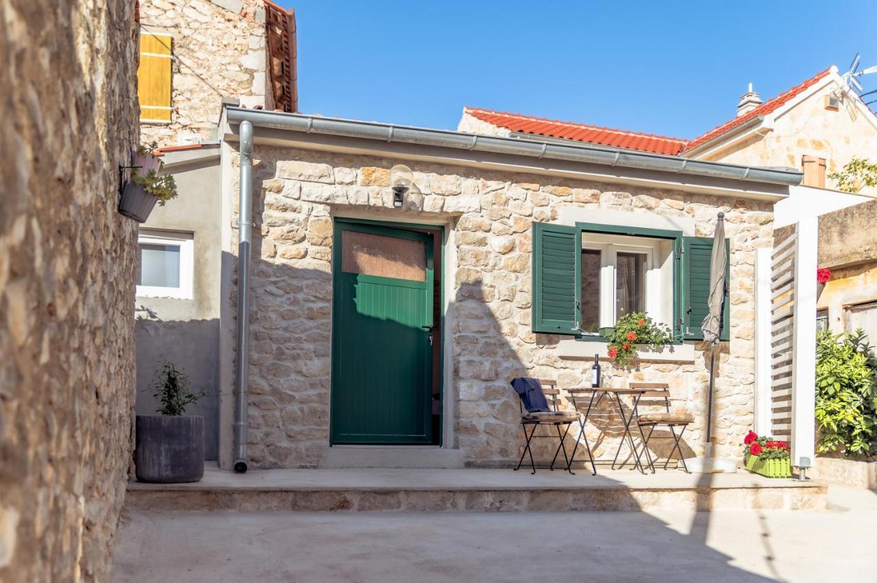 Small Stone House Luka Задар Экстерьер фото